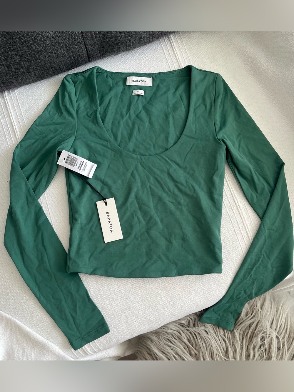 NEW❣️ aritzia babaton contour scoop longsleeve